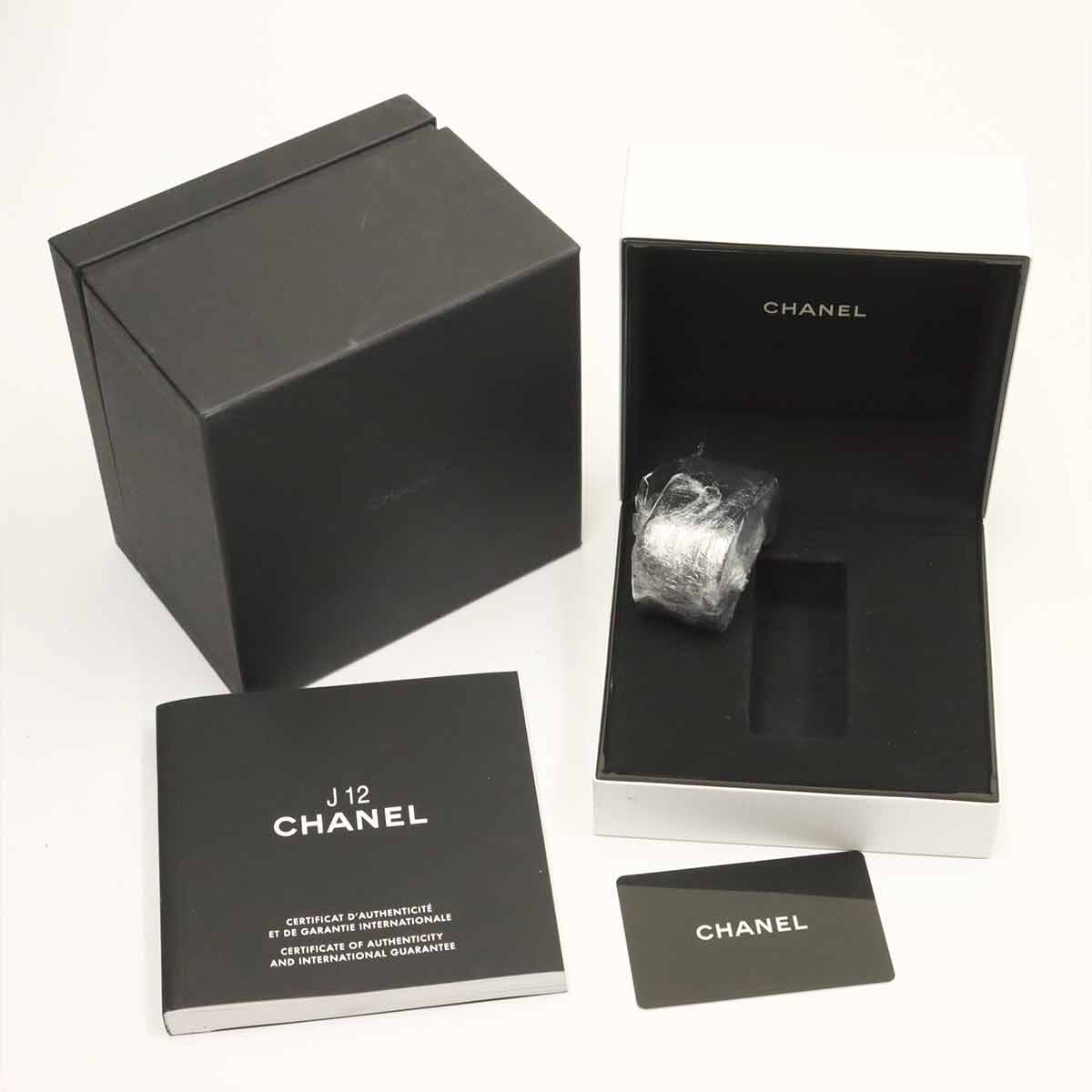 J12 Intense Black 29mm H4196 Quartz Ceramic Black Dial Ladies