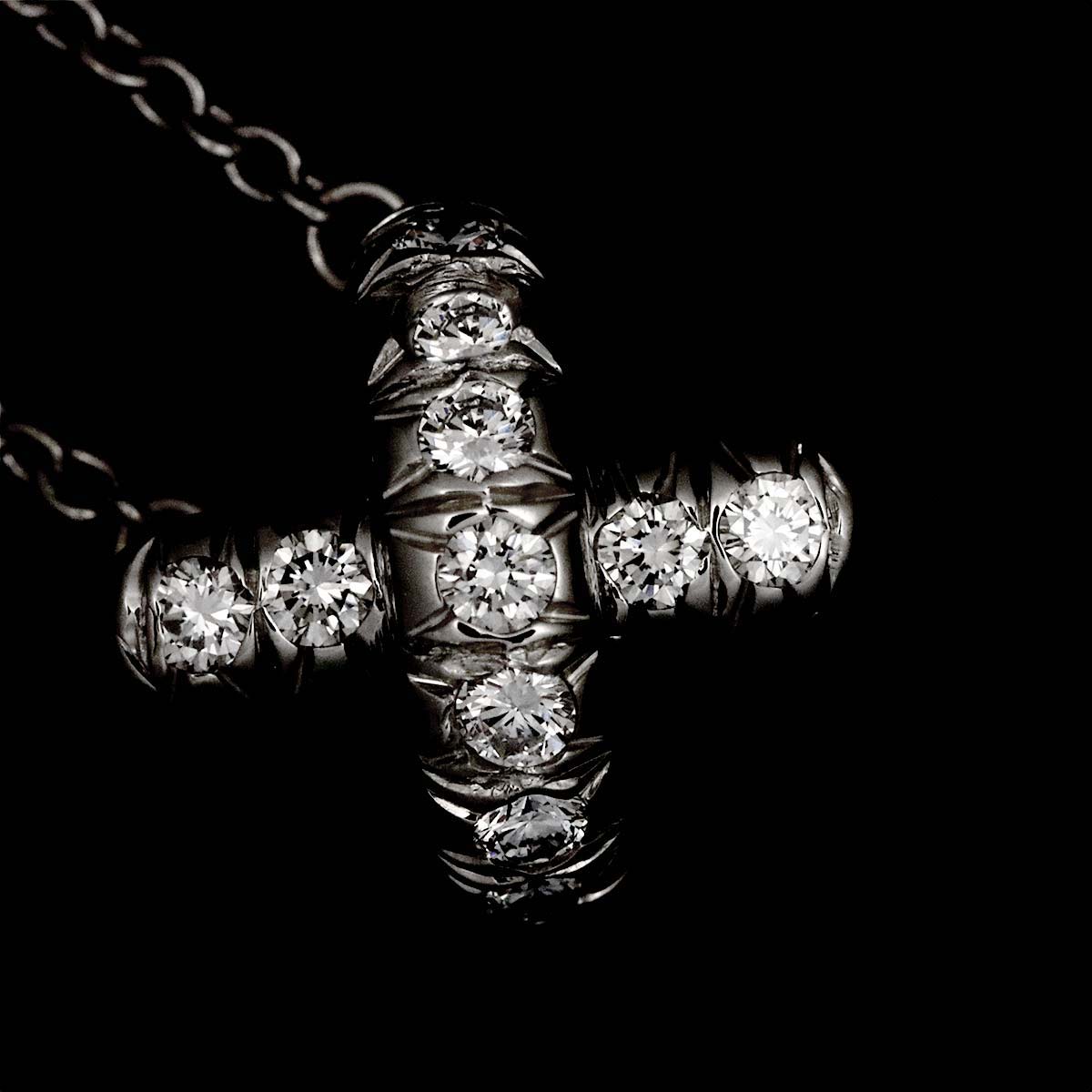 Cross stitch Diamond Necklace Platinum