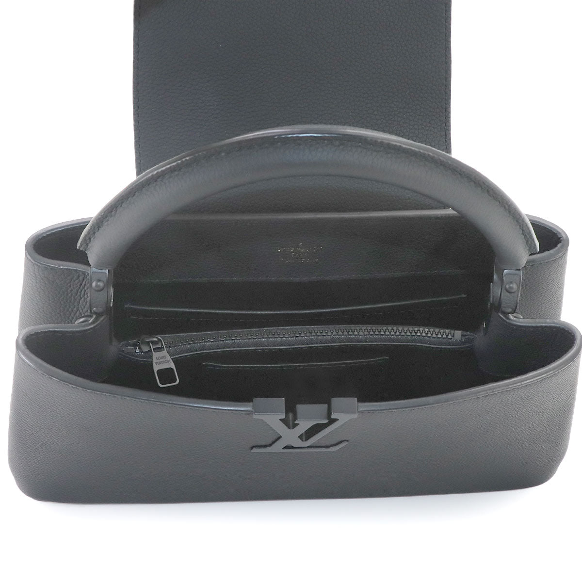 Capucines EW MM Hand Shoulder Bag Taurillon Leather Black