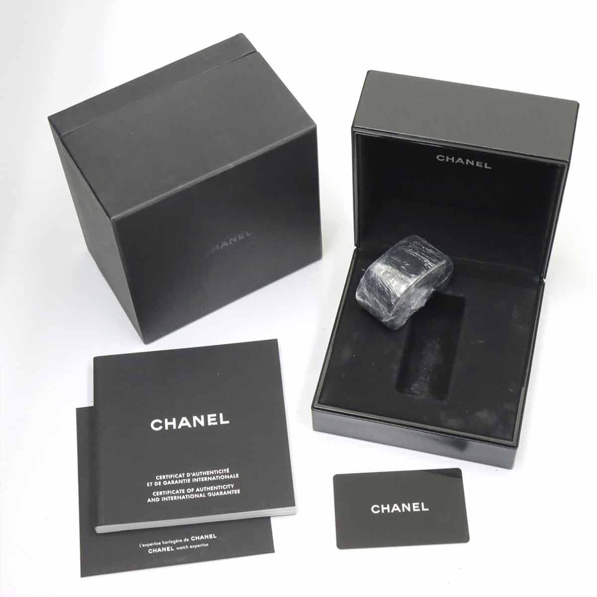 J12 Chromatic H3402 Quartz Gray Dial Ceramic Ladies Watch