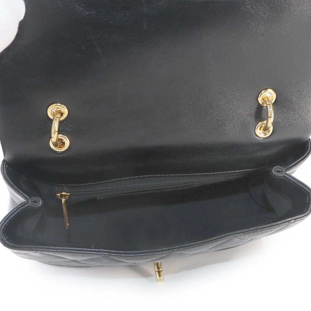 Matelasse Hand Shoulder Bag Leather Black Purse