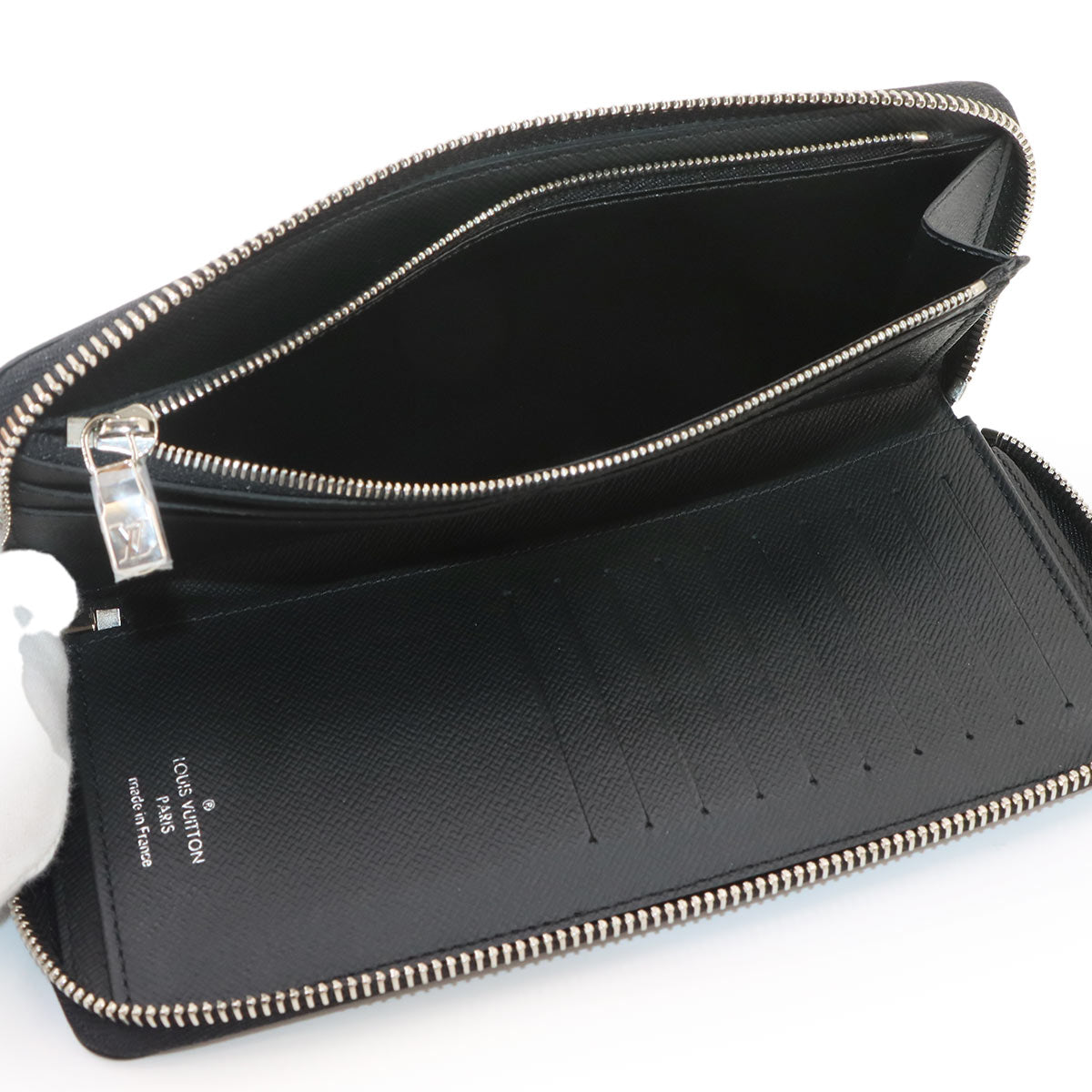 Damier Graphite Zippy Wallet Vertical Black N63095