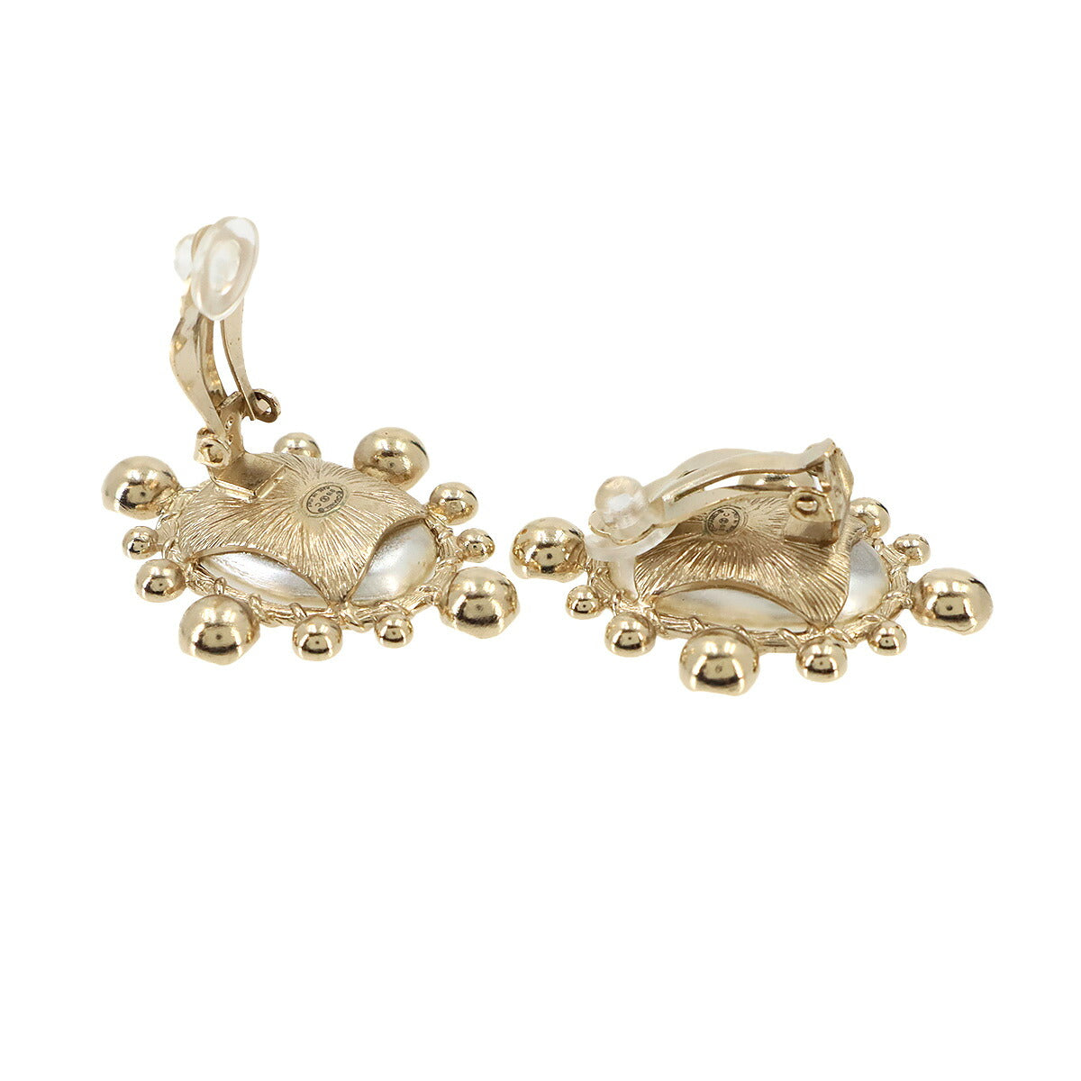 CC Logos Faux Pearl Earrings Gold White B19C Accessory