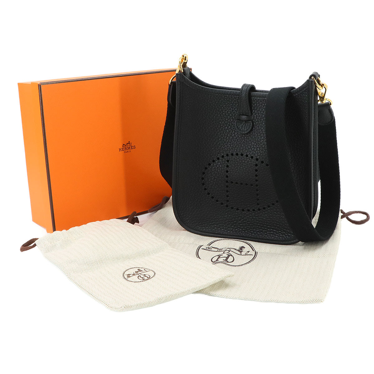Evelyne Amazone TPM Shoulder Bag Taurillon Clemence Black