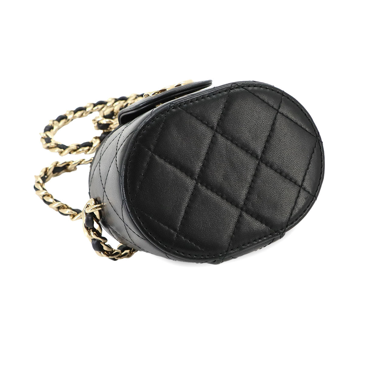 Matelasse Chain Shoulder Bag Leather Black AP2428 Purse