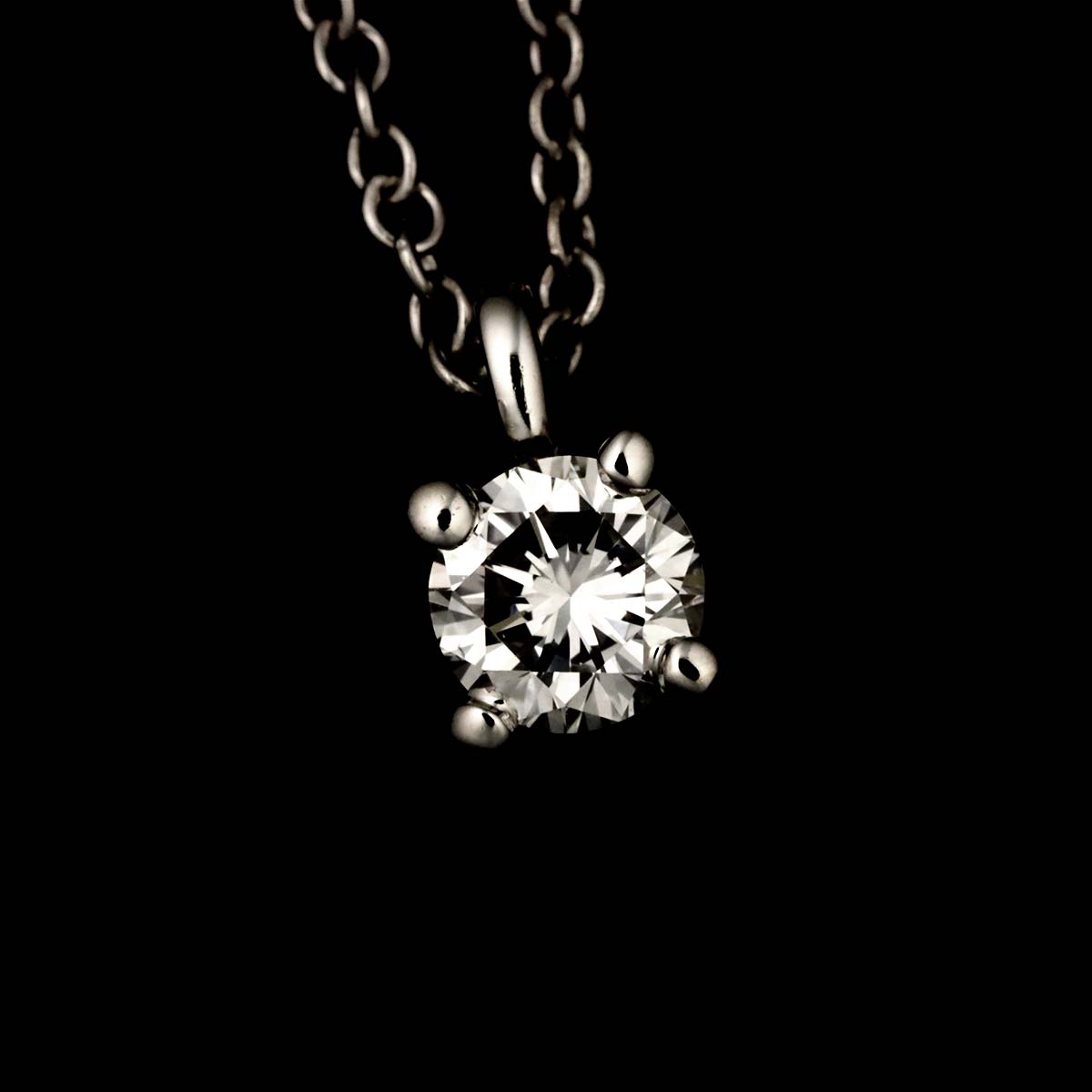 Solitaire Diamond Necklace Platinum