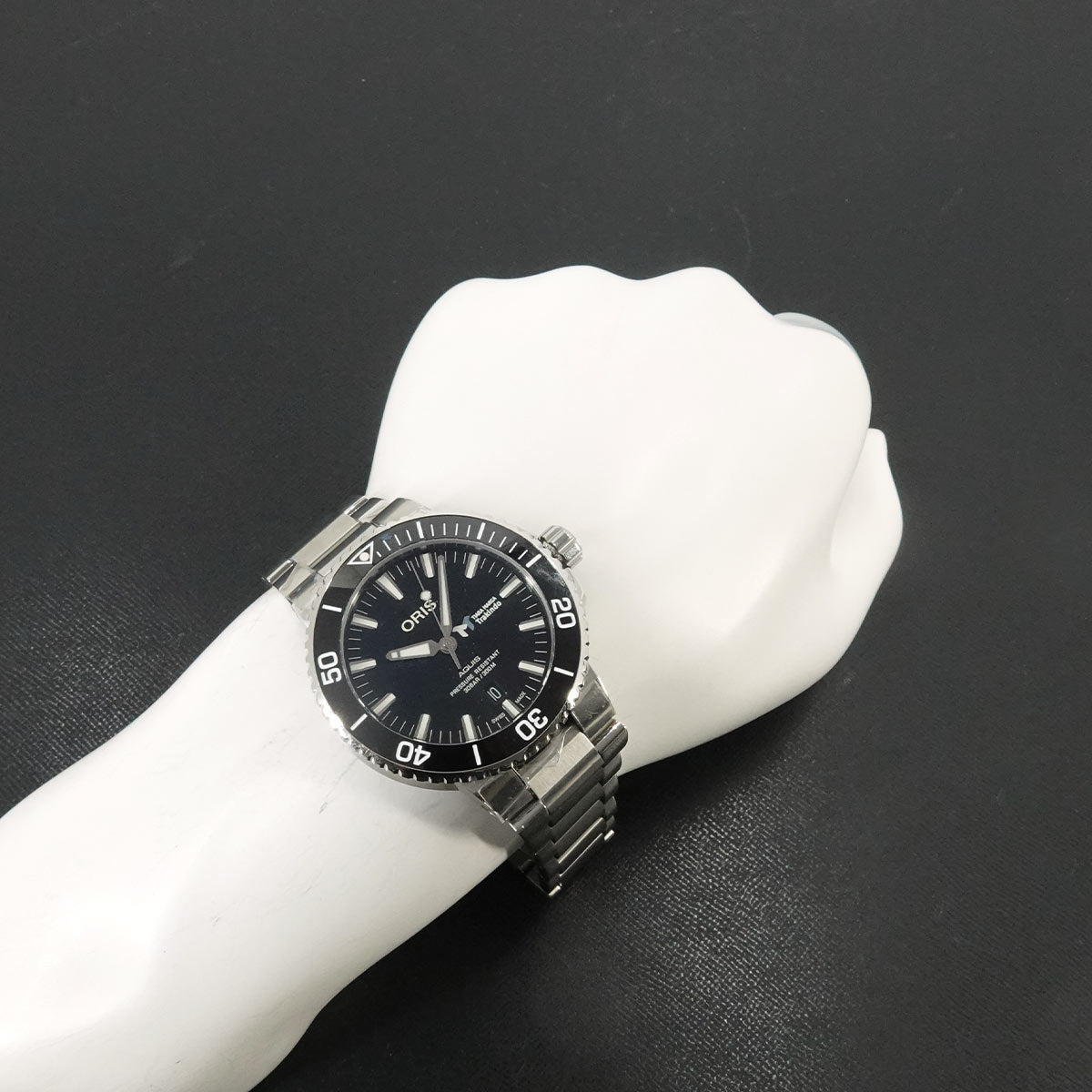 Aquis Date 01 733 7730 Automatic Date Black Dial Mens Watch