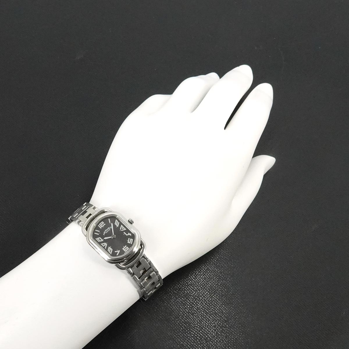 Larry RA1 210 Quartz Gray Dial Ladies Watch