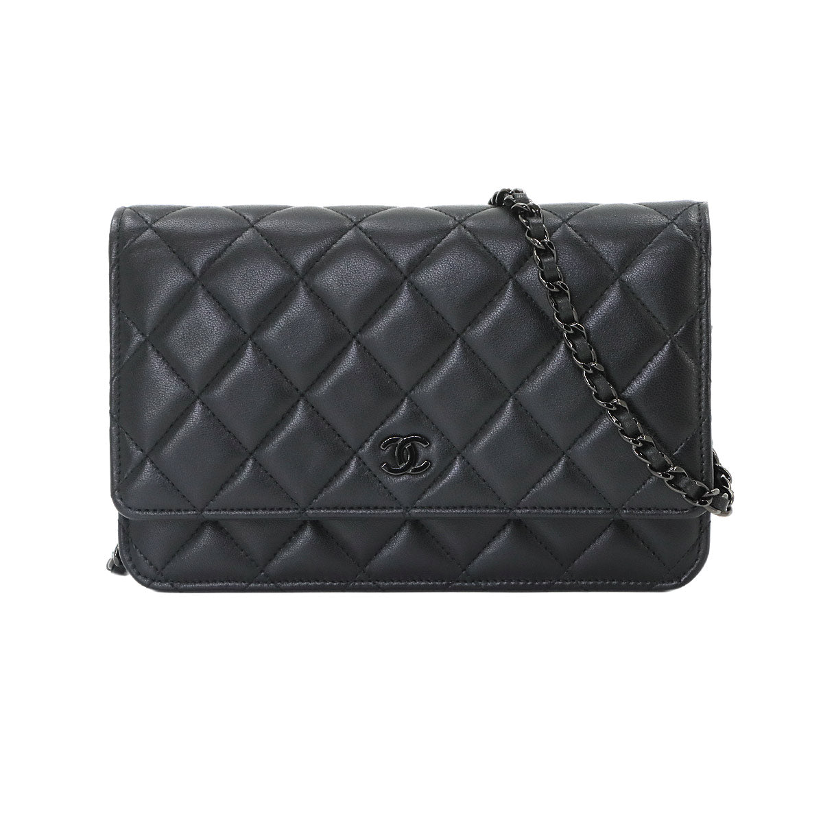 Matelasse Classic Chain Wallet Leather Black AP0250