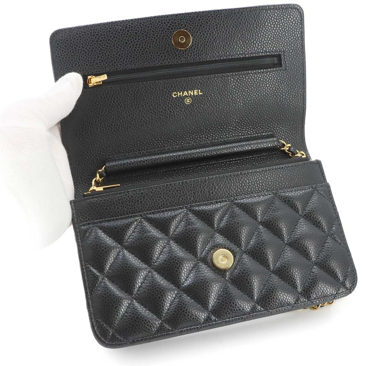 Matelasse Classic Chain Wallet Leather Black AP0250