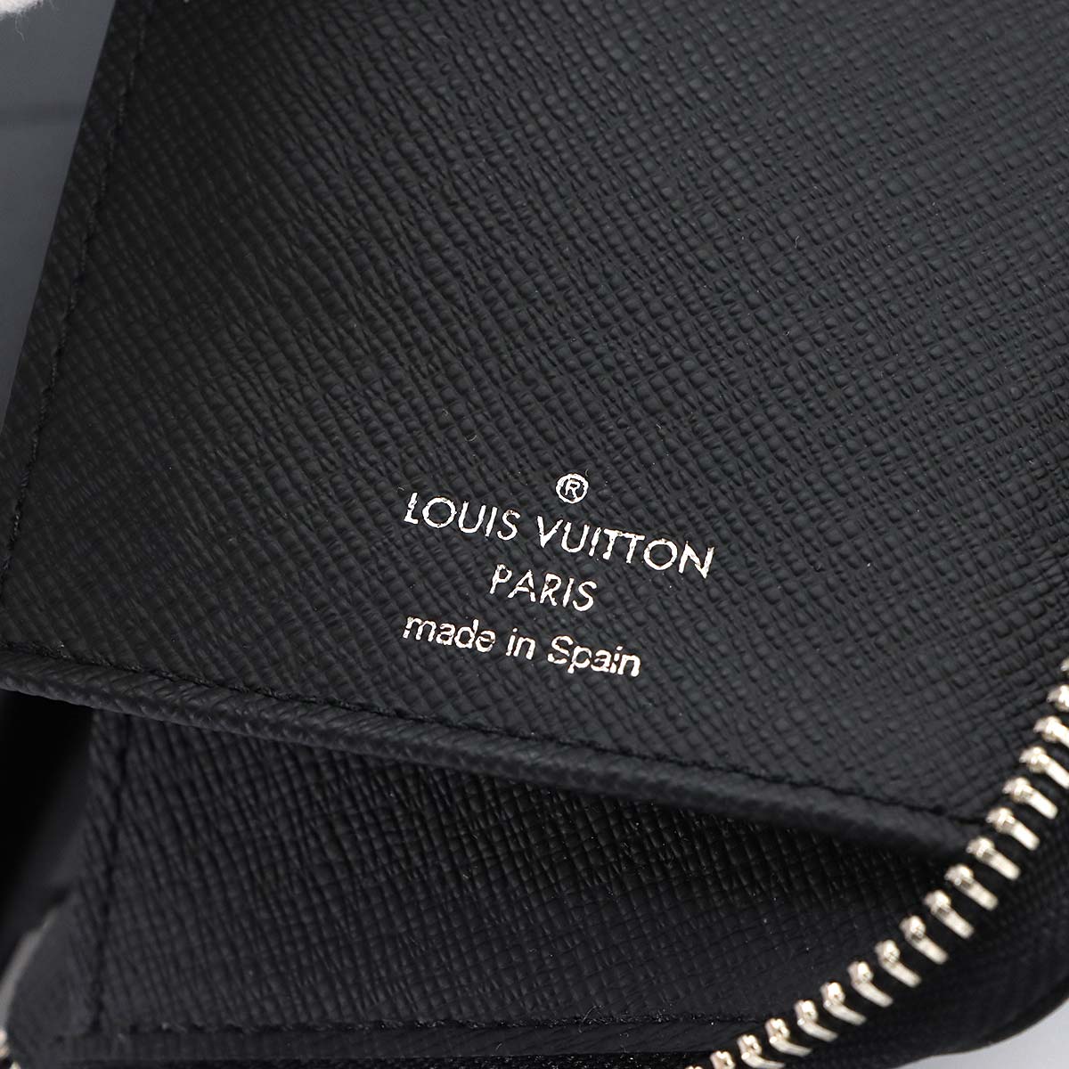 Damier Graphite Zippy Wallet Vertical Black N63095