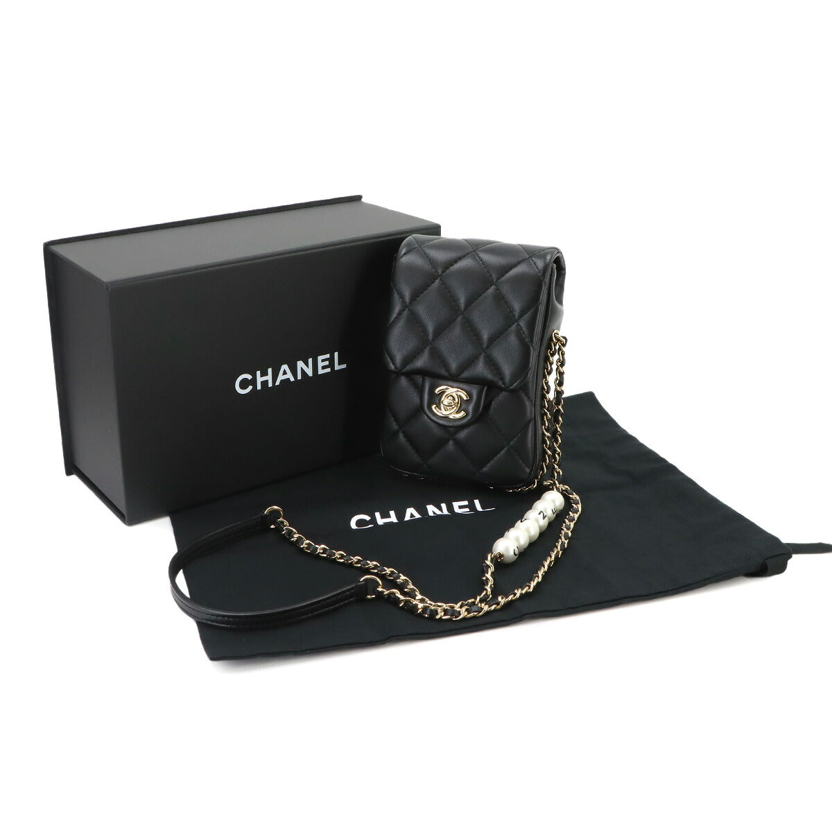 Matelasse Mobile Phone Case Chain Shoulder Bag Leather Black