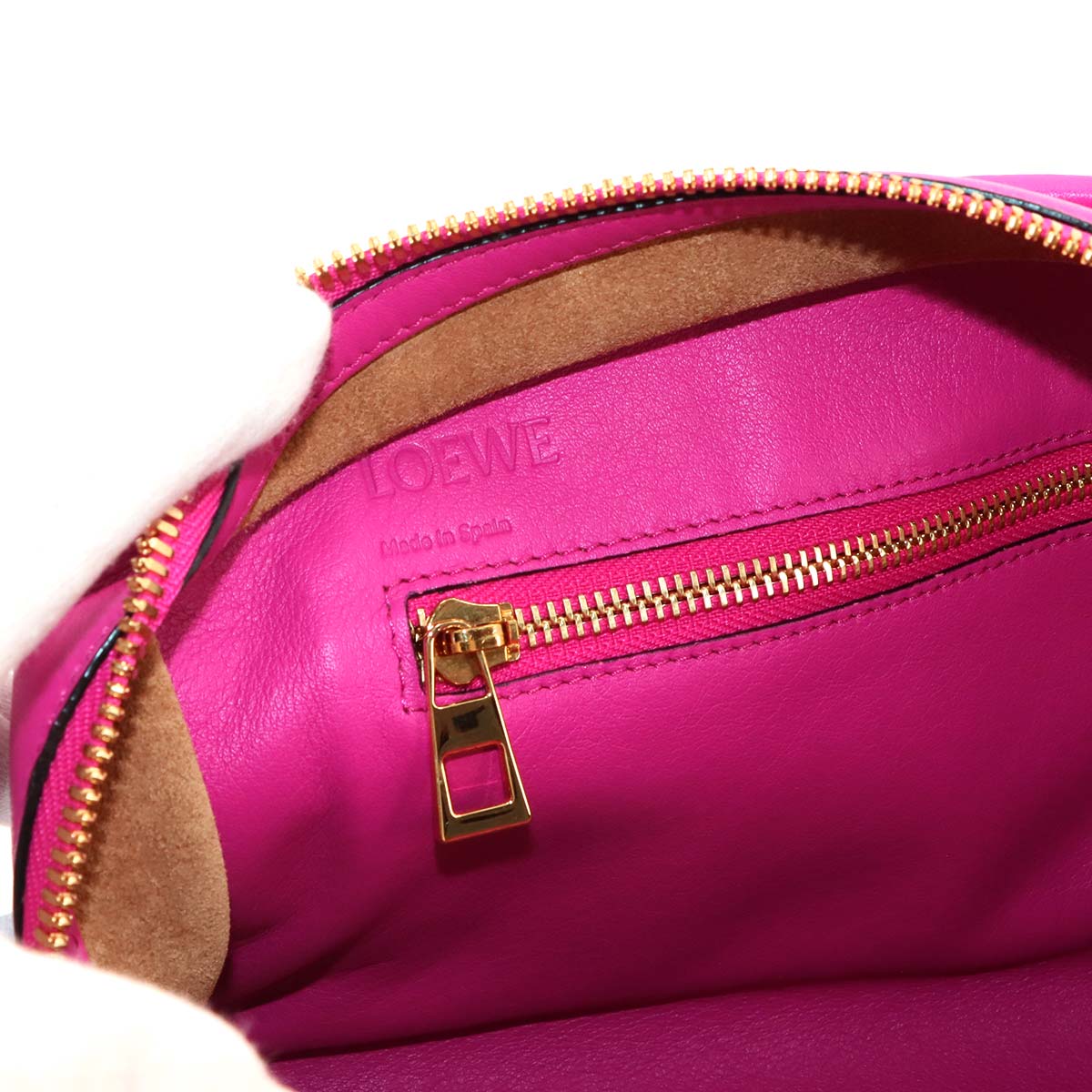 Amazona 28 Hand Bag Leather Pink Anagram Purse