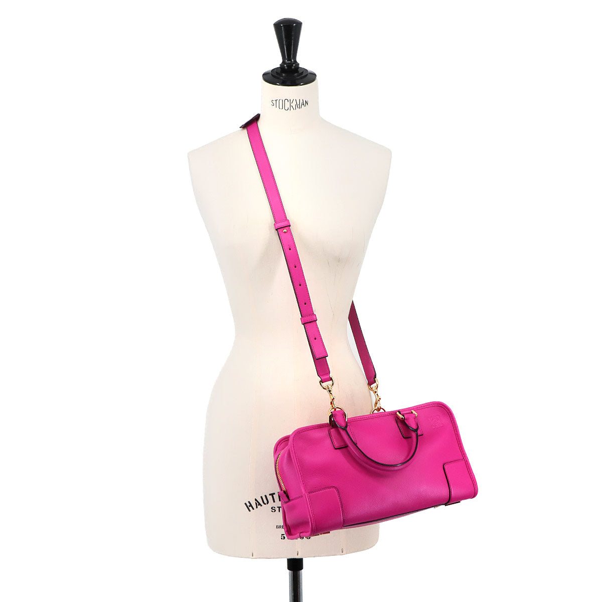 Amazona 28 Hand Bag Leather Pink Anagram Purse