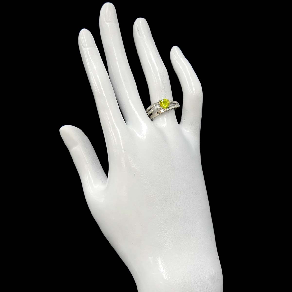 Sphene 0.77ct Diamond 0.15ct Ring Pt Platinum size6(US)