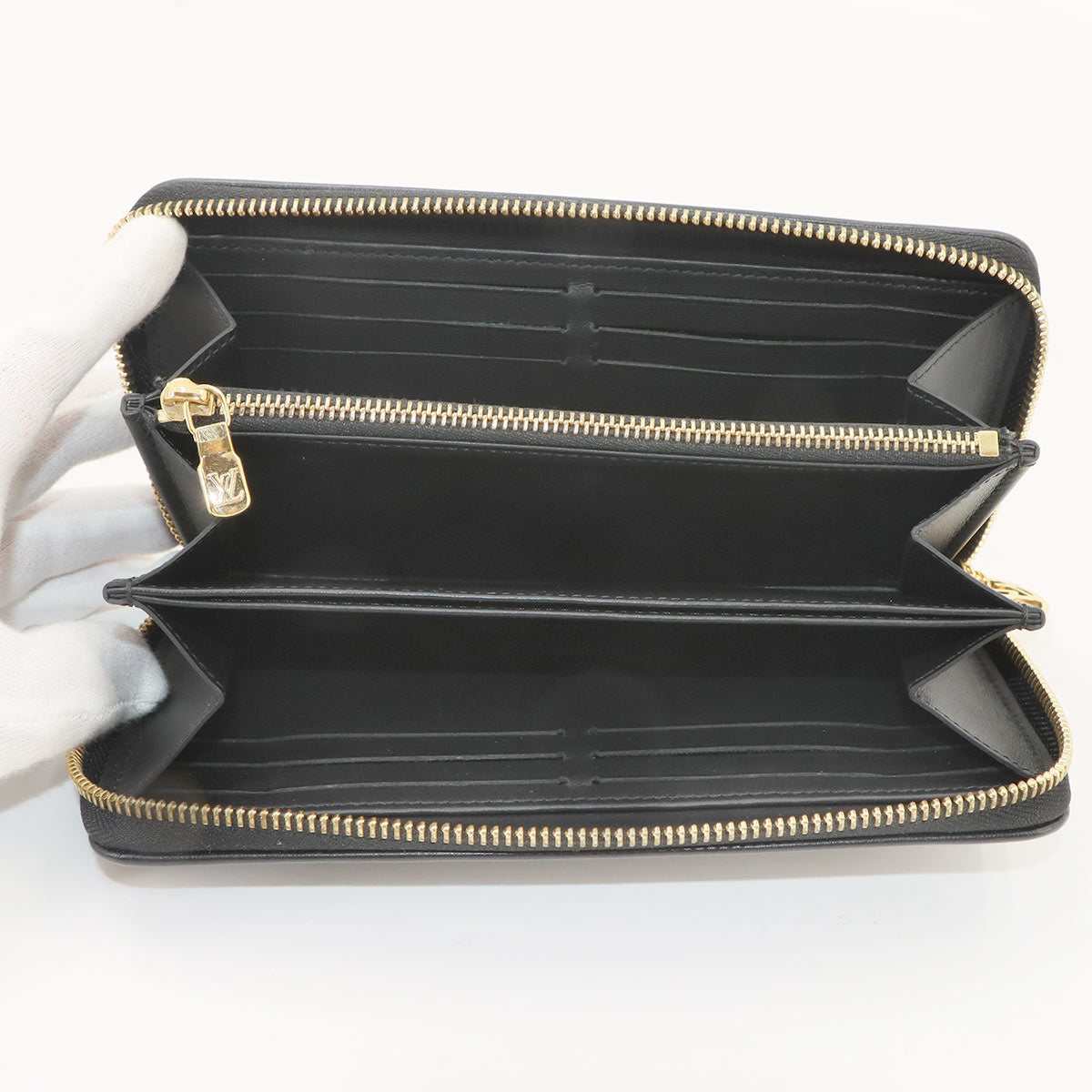 Monogram Coussin Zippy Wallet Leather Noir M81510 Purse