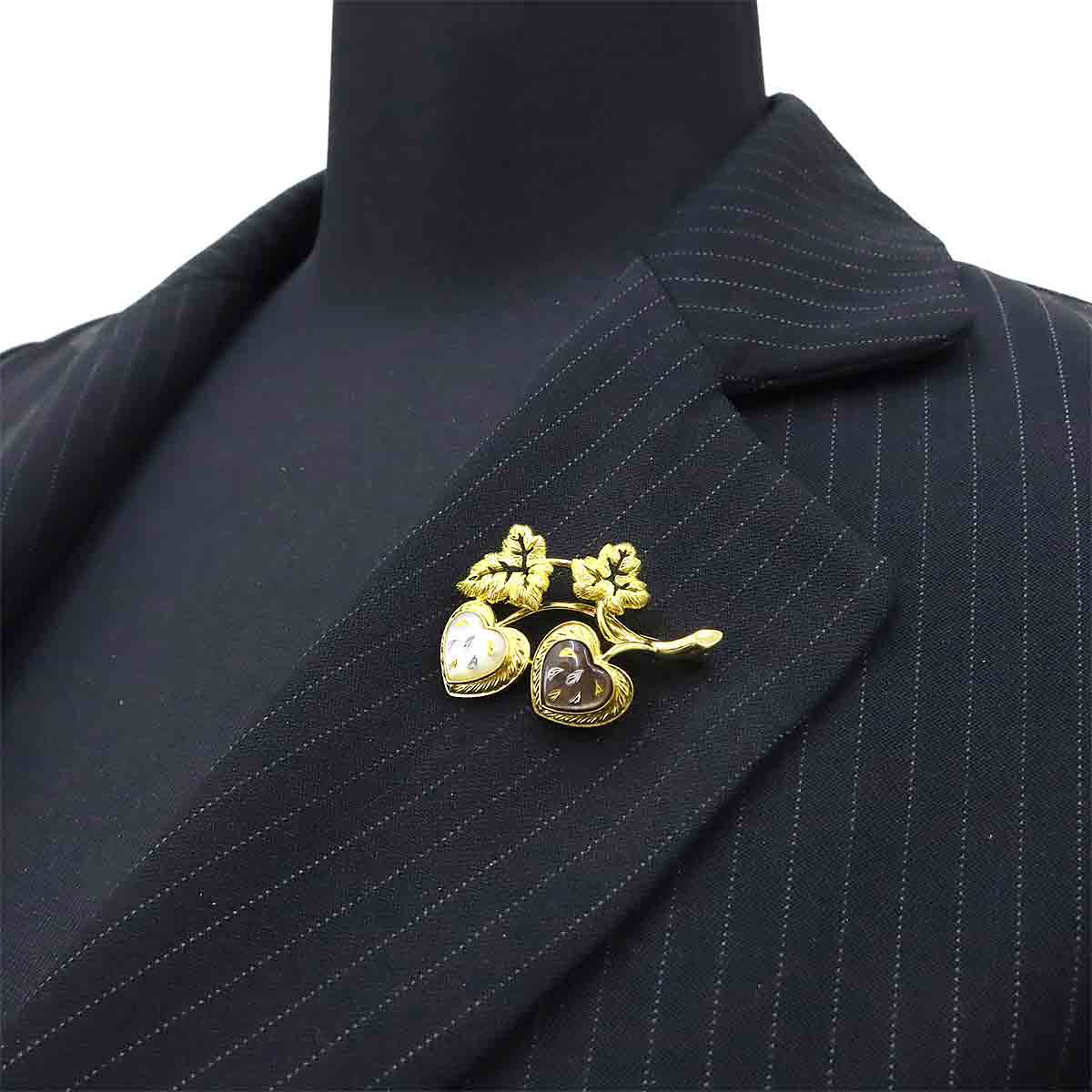 MOP Brooch 18K YG 750