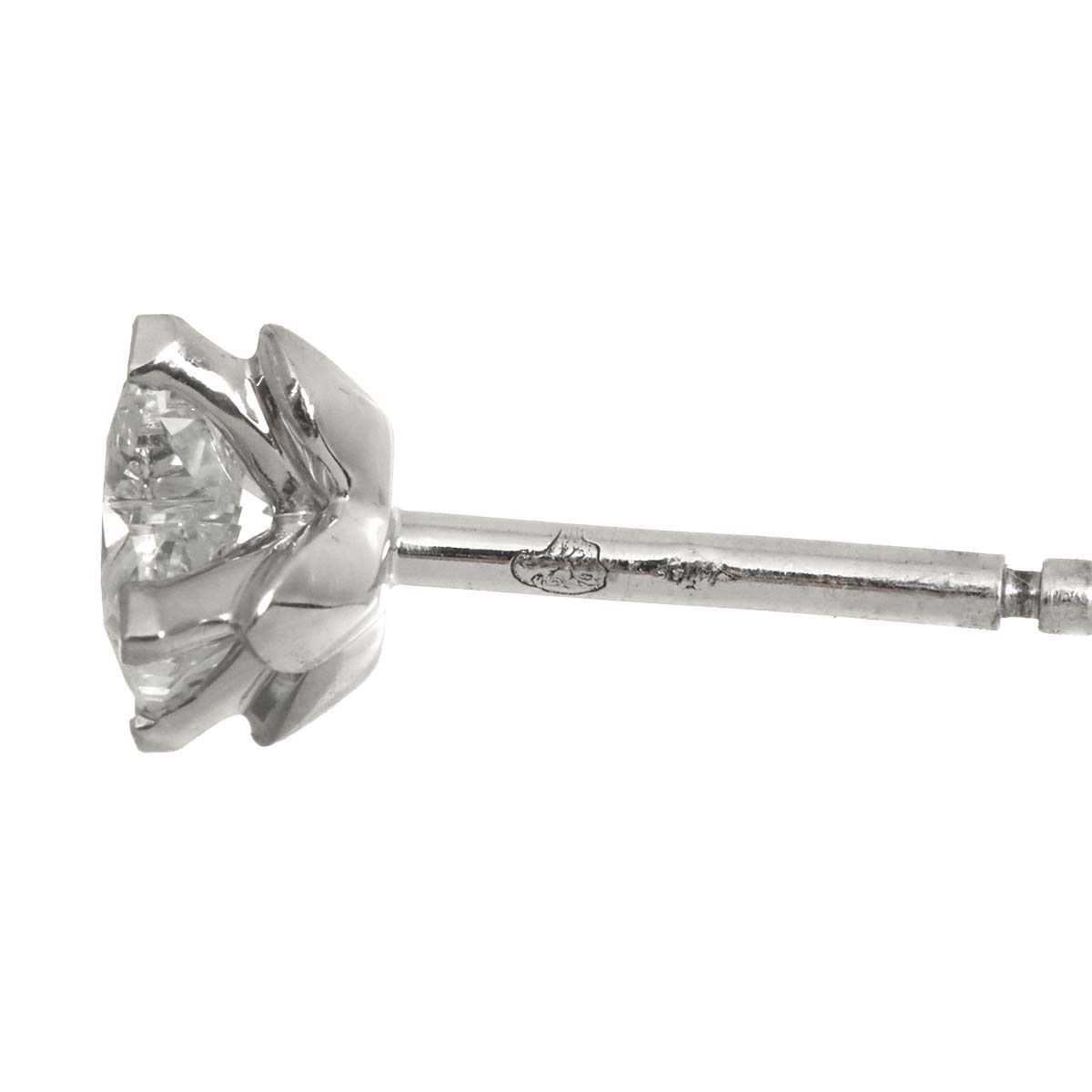 Diamond Earring Pierced 18K WG One Piece only