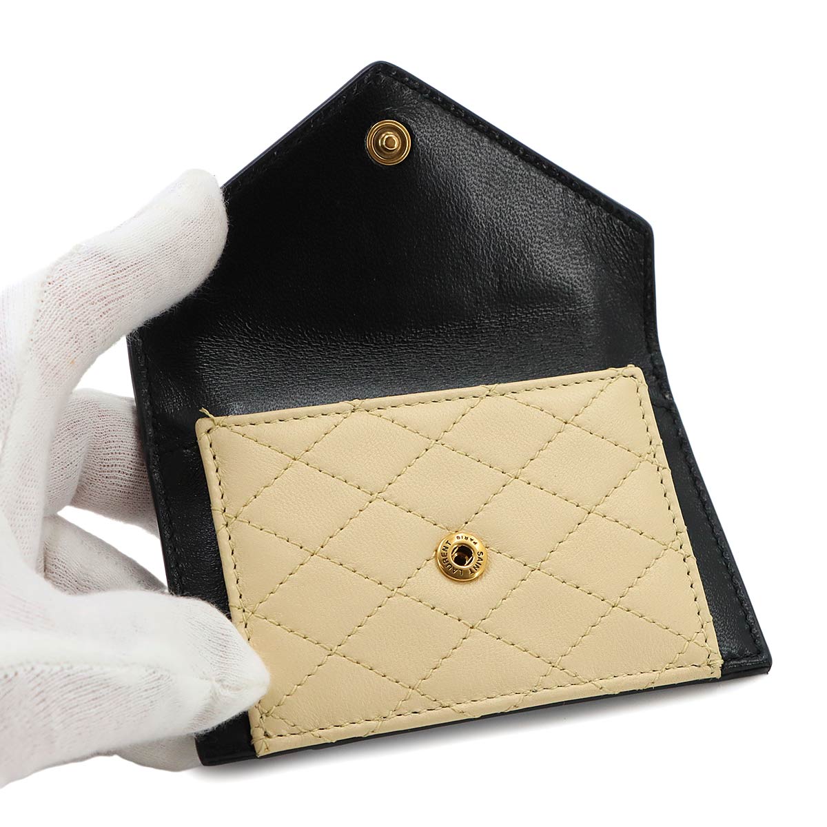 Gaby Flap Card Case Leather Beige Black 734921