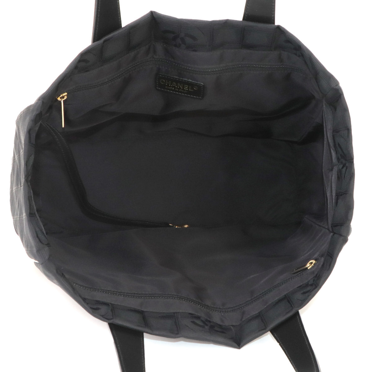 New Travel Line Tote MM Bag Nylon Jacquard Leather Black A15991