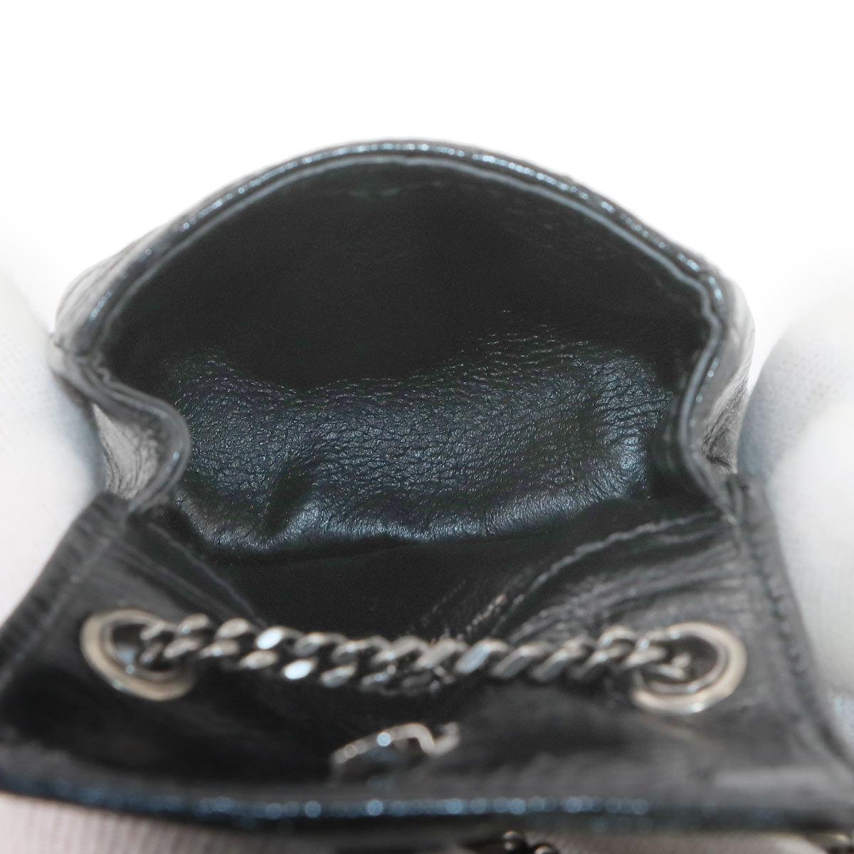 Niki Chain Shoulder Pouch Leather Black 710844
