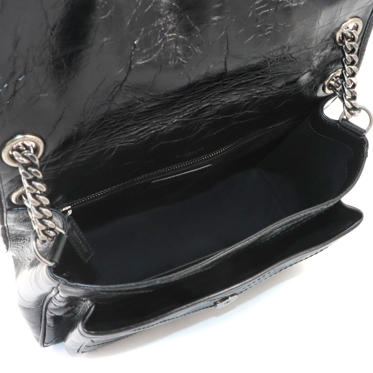 Niki Medium Chain Shoulder Bag Leather Noir 633158