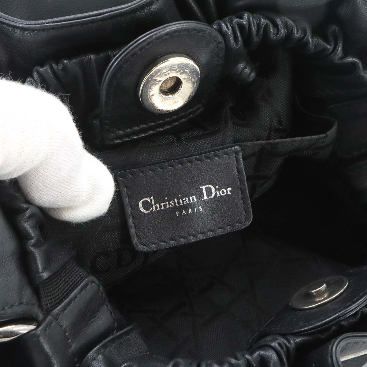 Maris Pearl Hand Bag Leather Black