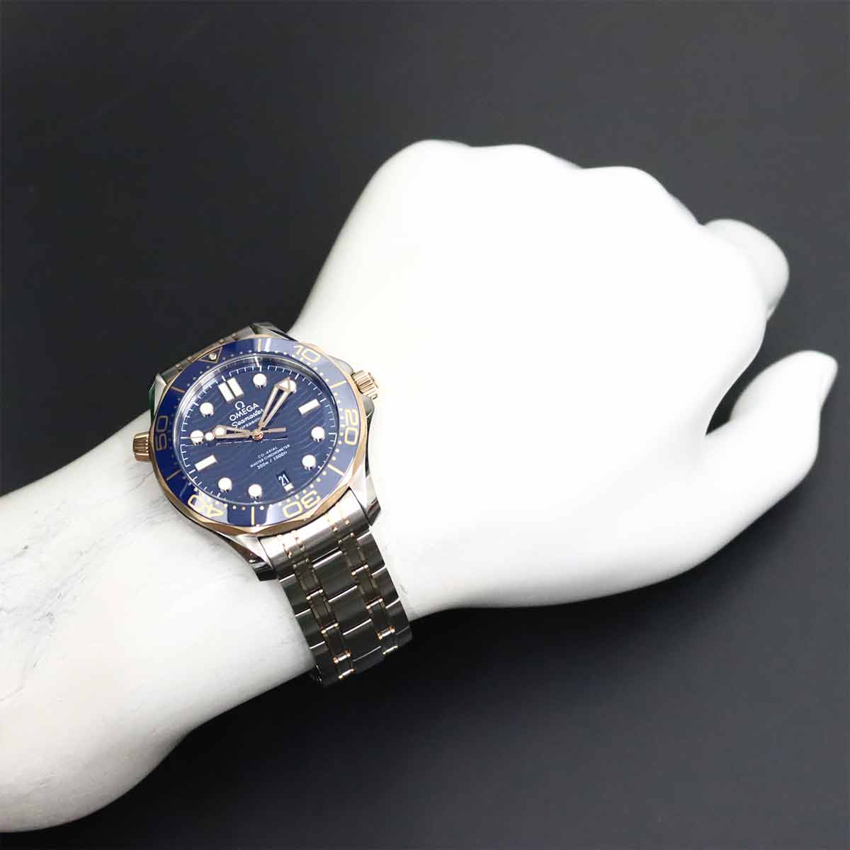 Seamaster Diver300 Co-axial 210.20.42.20.03.002 Automatic Mens