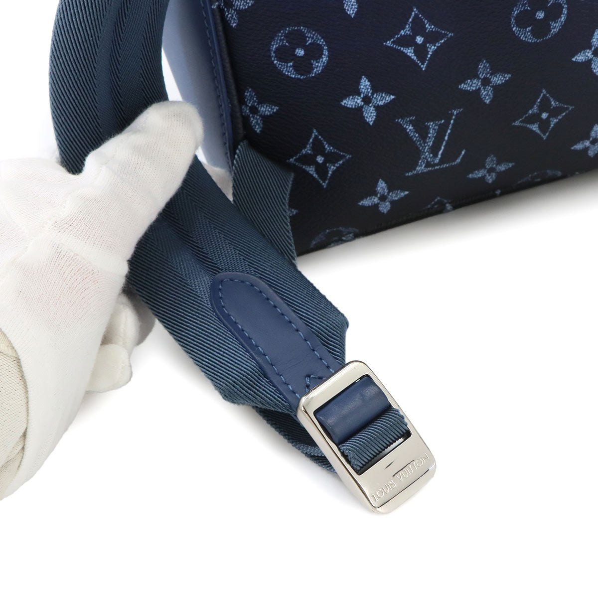 Monogram Gradient Discovery Backpack PM Blue M11590