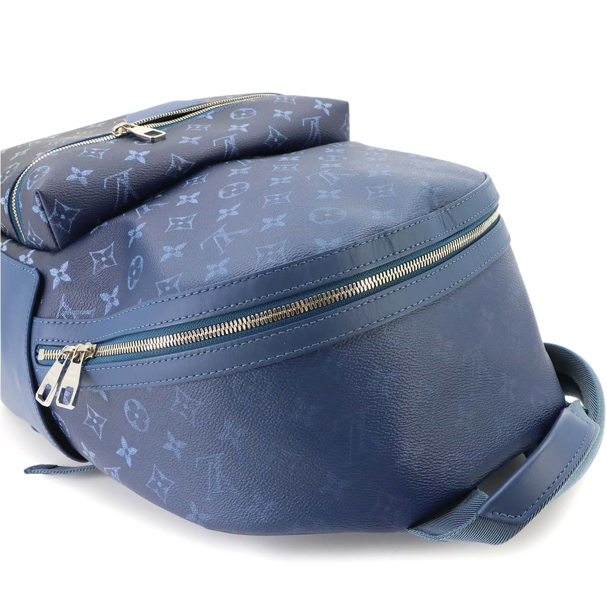 Monogram Gradient Discovery Backpack PM Blue M11590