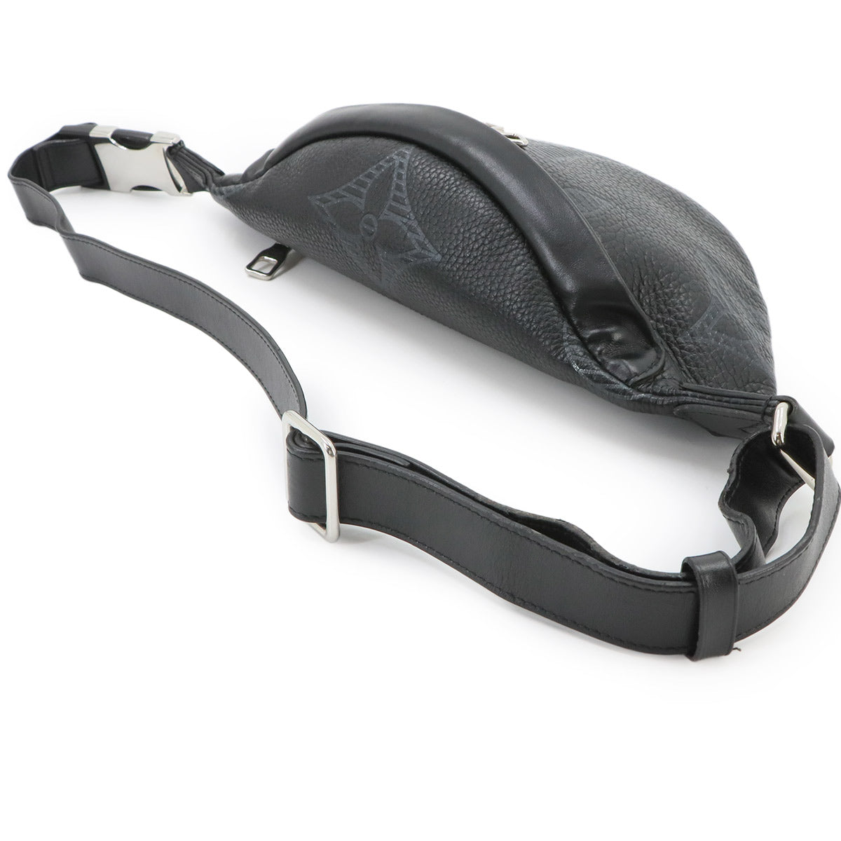 Monogram Giant Shadow Discovery BumBag Body Bag M57289