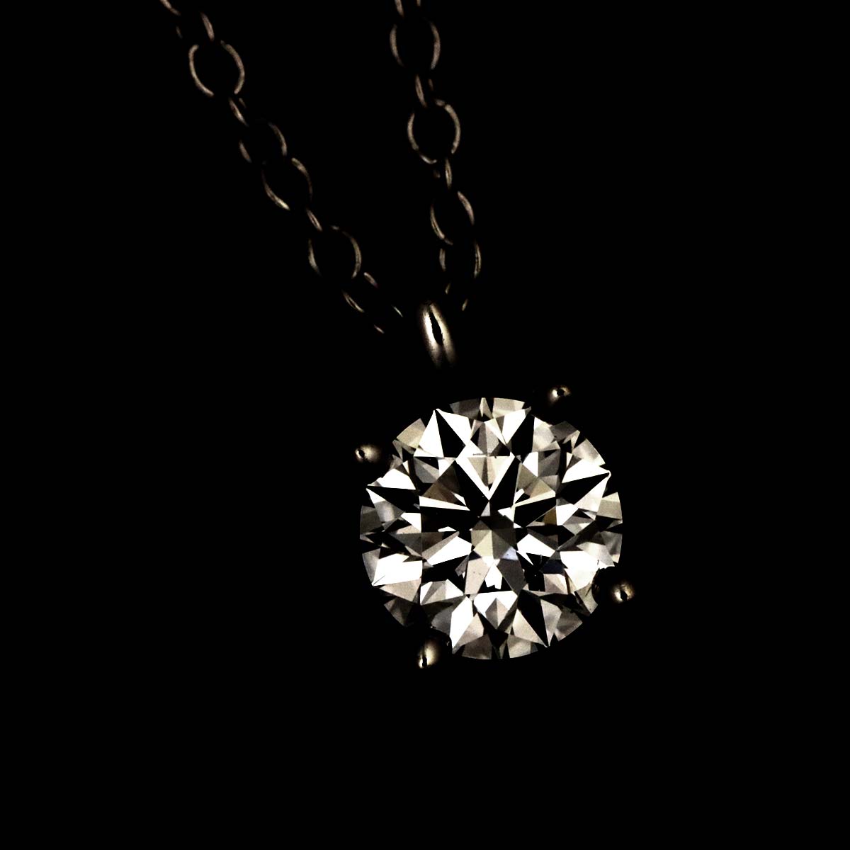 Solitaire Diamond Necklace Platinum