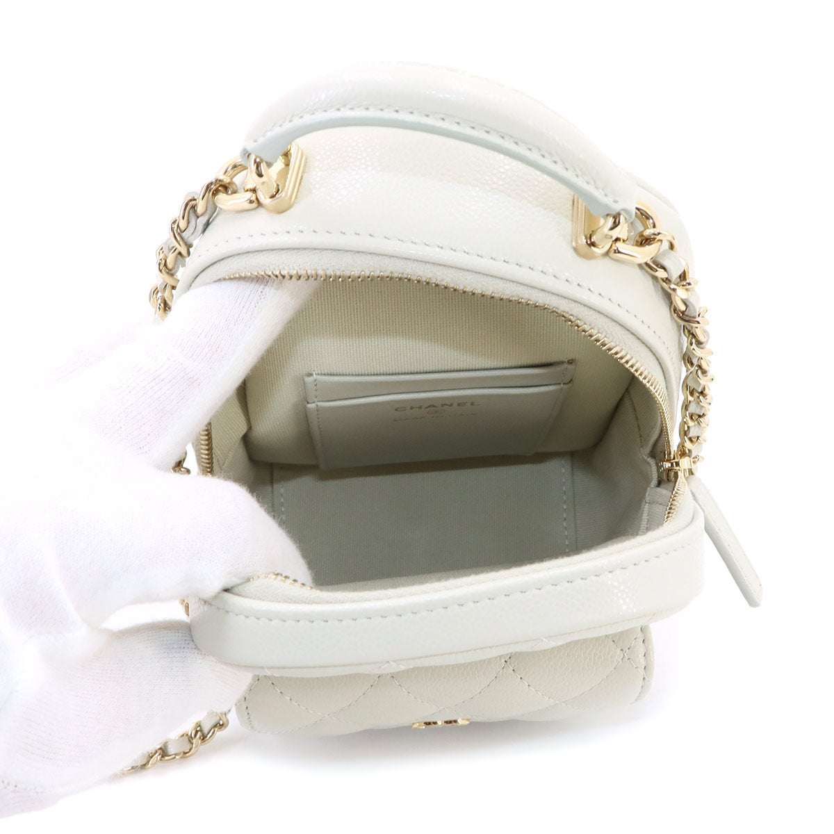 Matelasse Chain Mini Backpack Leather White AP3753