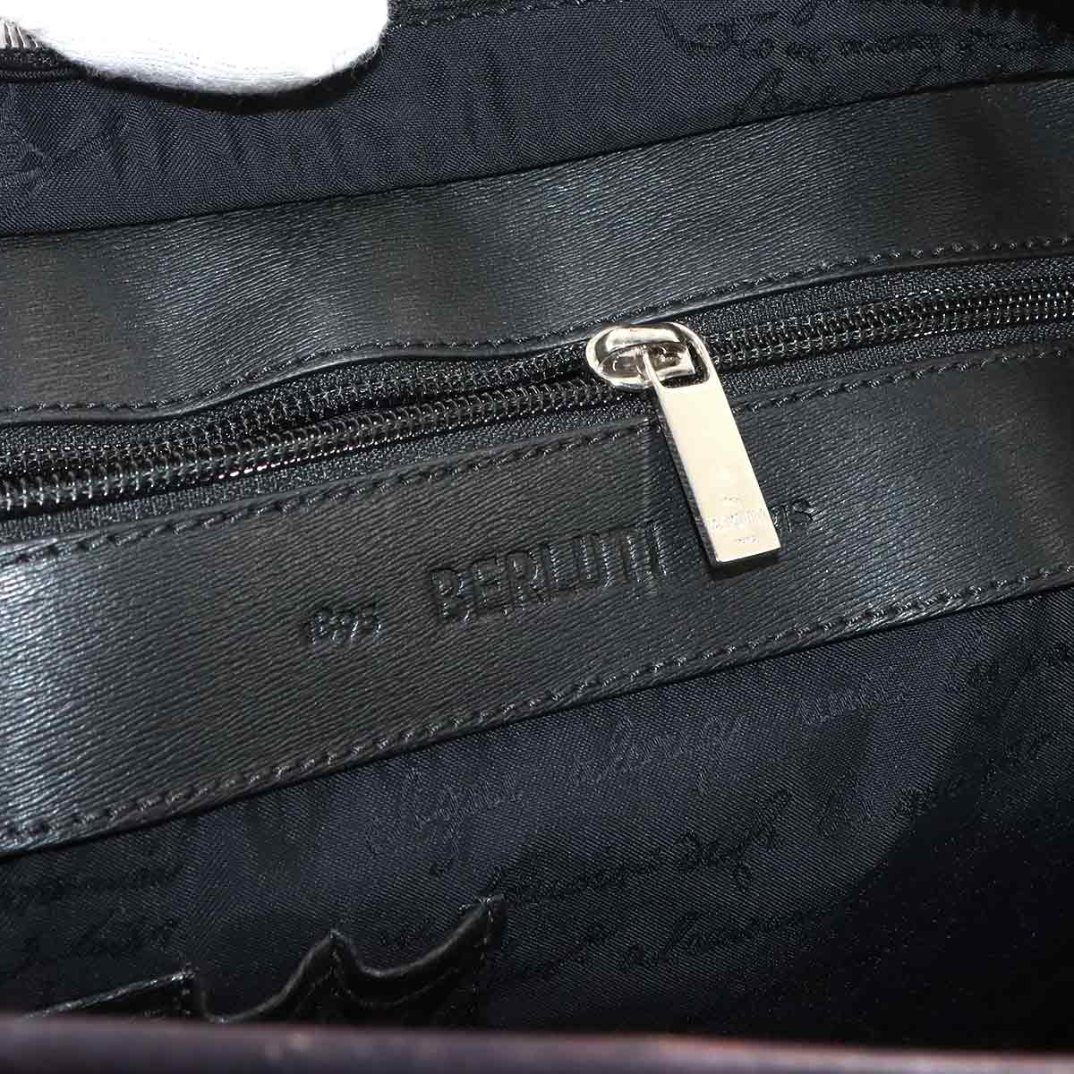 Un Jour Briefcase Business Bag Venezia Leather Blue