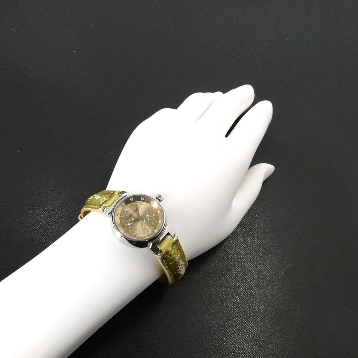 Tambour Q121M Quartz Siamond Ladies Watch