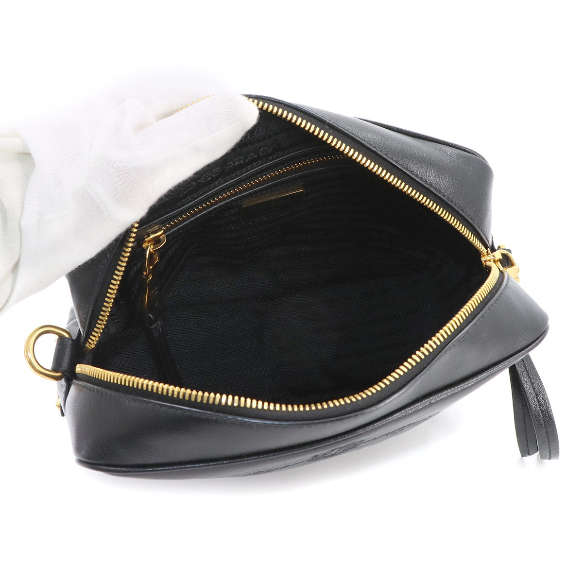 Logo Shoulder Bag Leather Black 1BH089 Purse