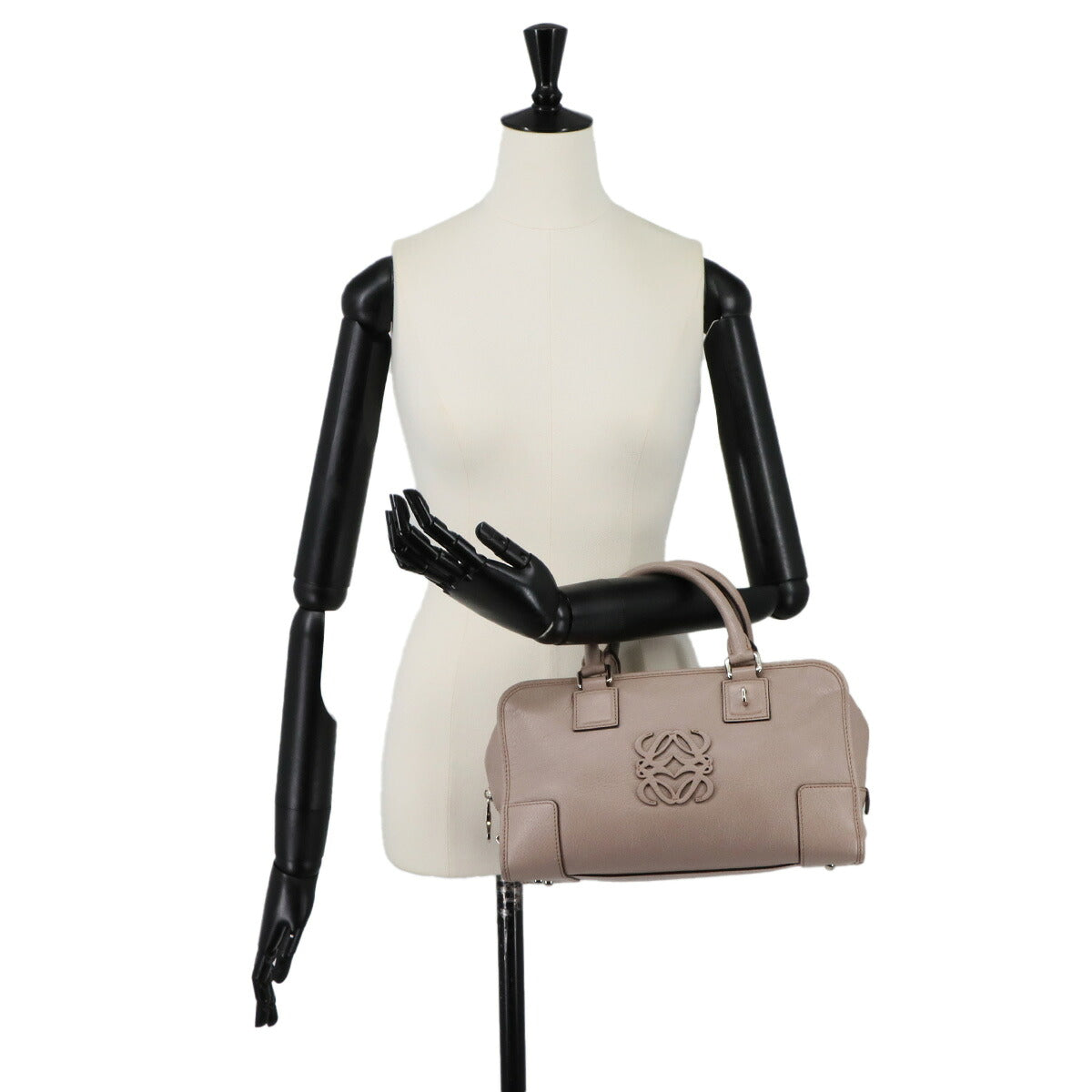 Amazona 28 Hand Bag Leather Beige Anagram Purse