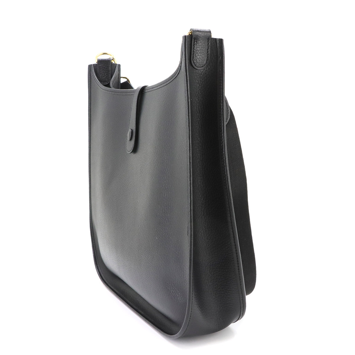 Everlyne GM Shoulder Bag Ardennes Leather Black Purse