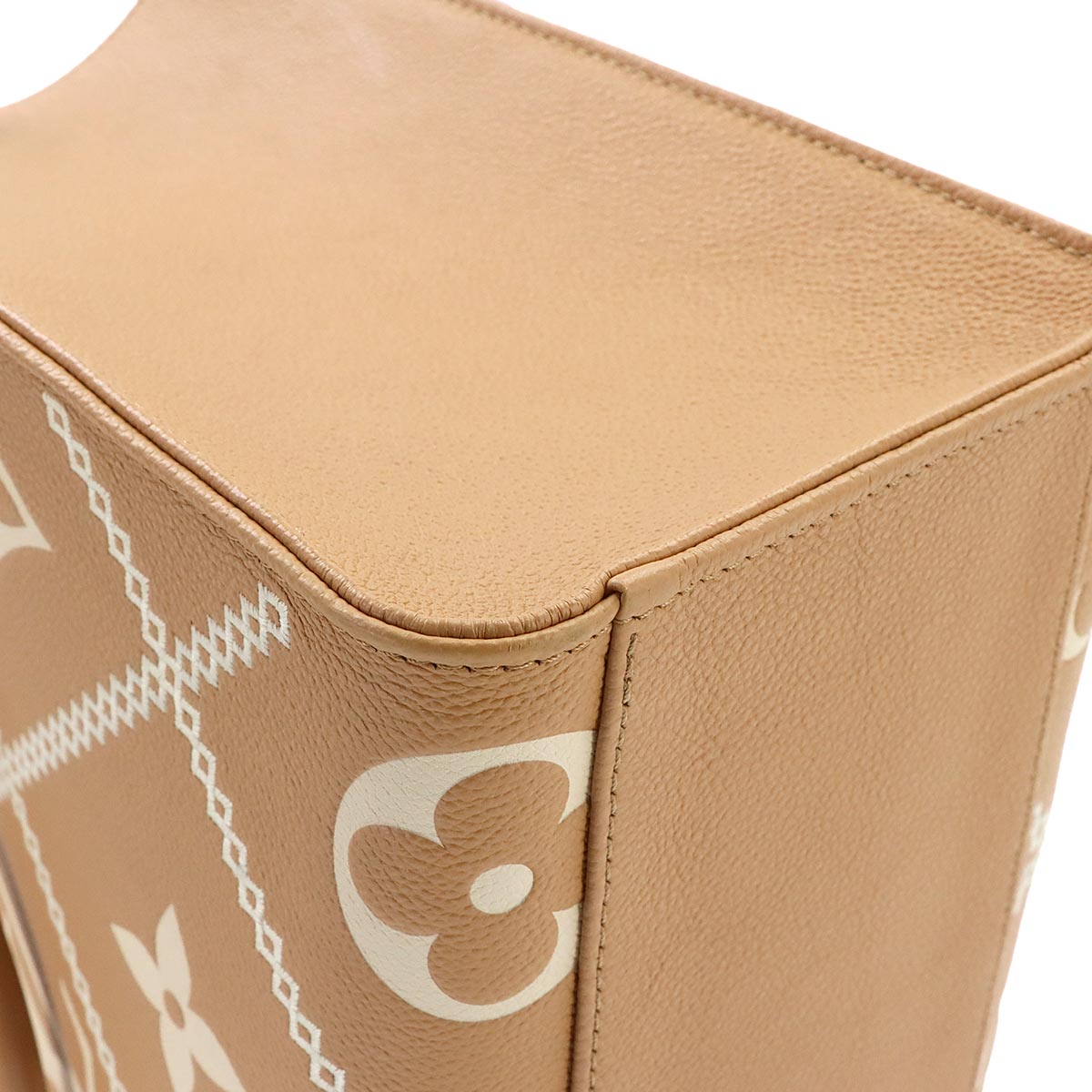 Bicolor Monogram Empreinte Onthego MM Tote Bag M46015