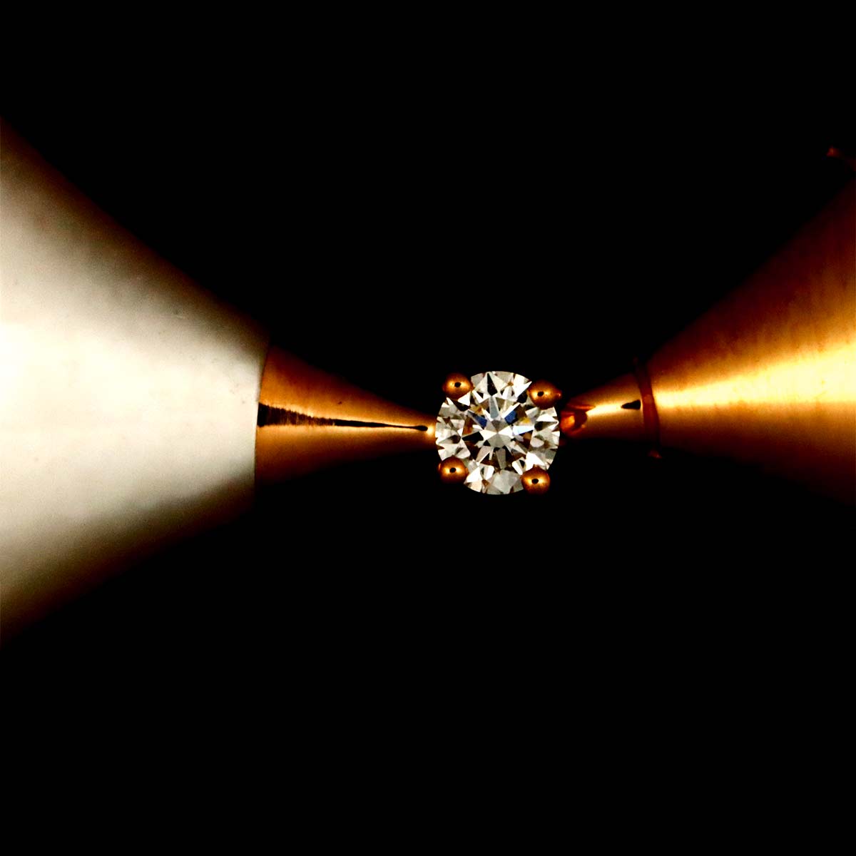 DIVA DREAM MOP Diamond Earrings Pierced 18K PG