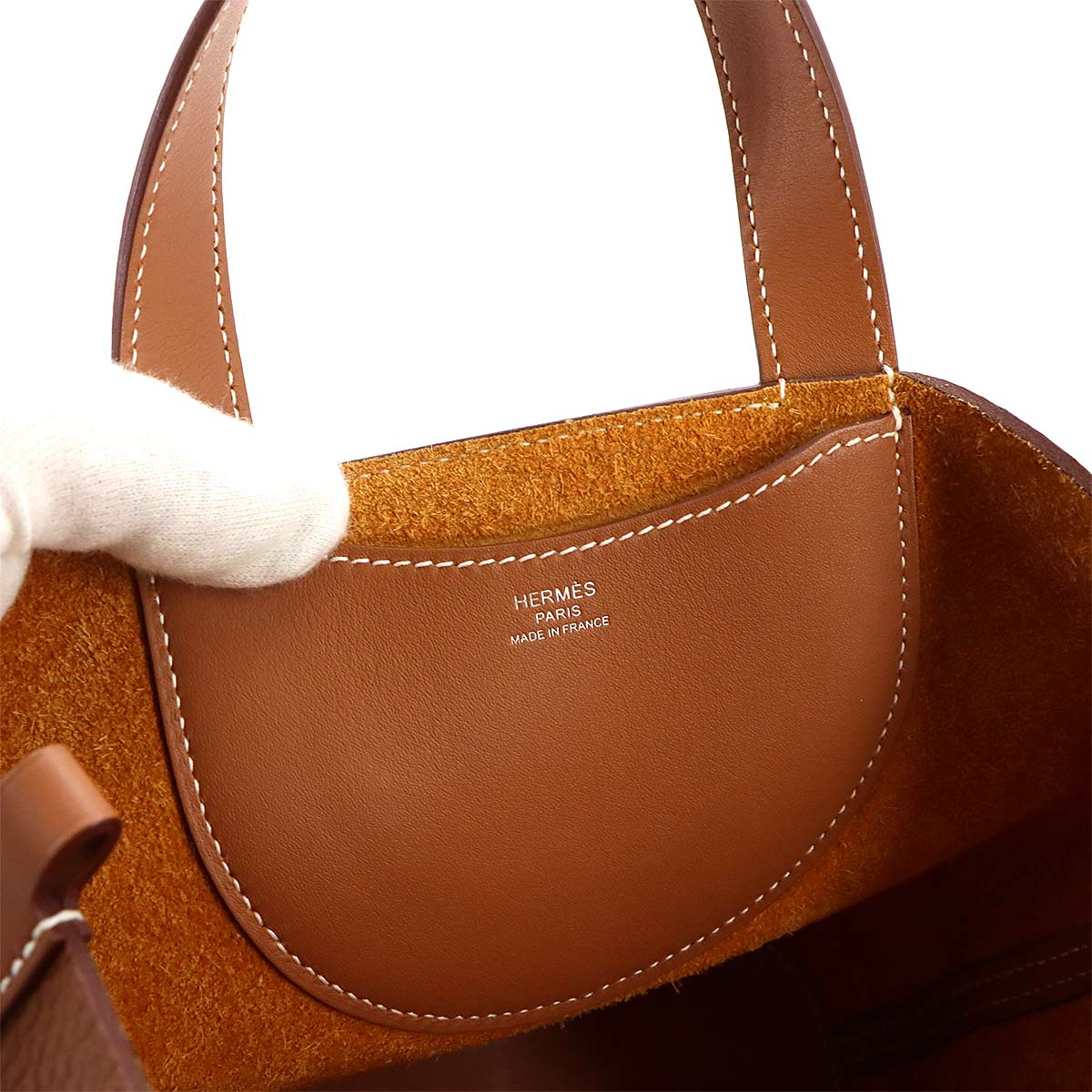 In the Loop 18 Hand Bag Taurillon Clemence Swift Gold