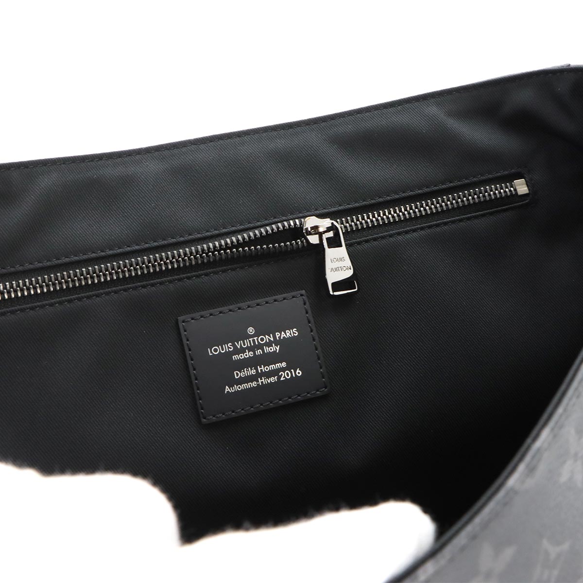 Monogram Eclipse Messenger Vowayaju MM Shoulder Bag Purse