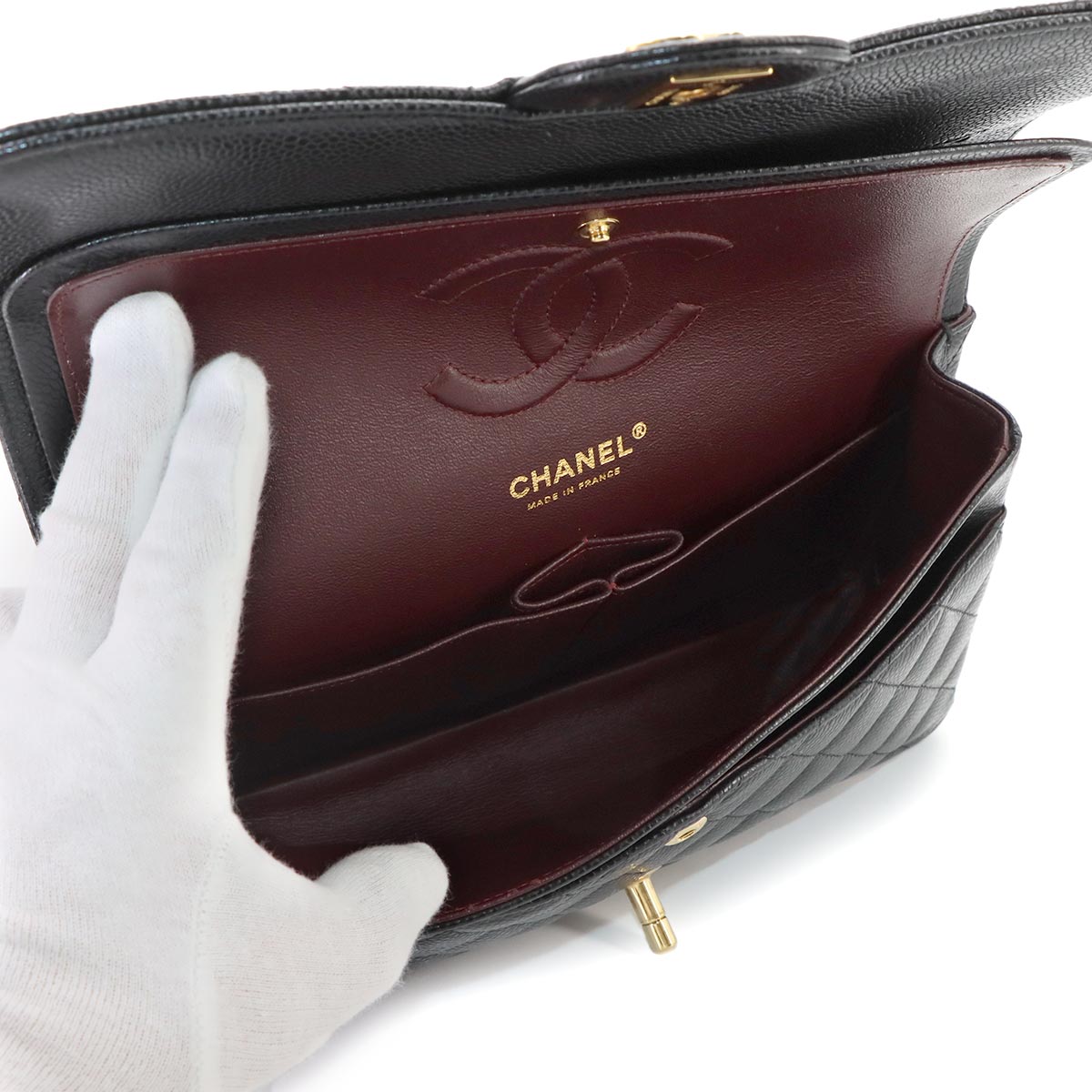 Matelasse 25 Chain Shoulder Bag Leather Black A01112