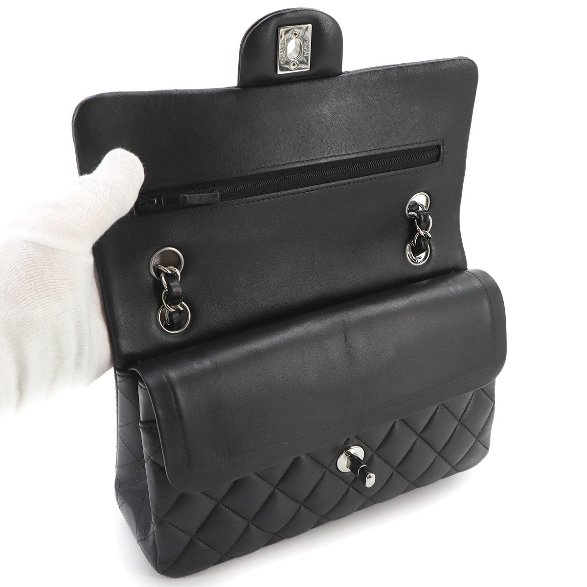 Matelasse 23 Chain Shoulder Bag Leather Black A01113 Purse