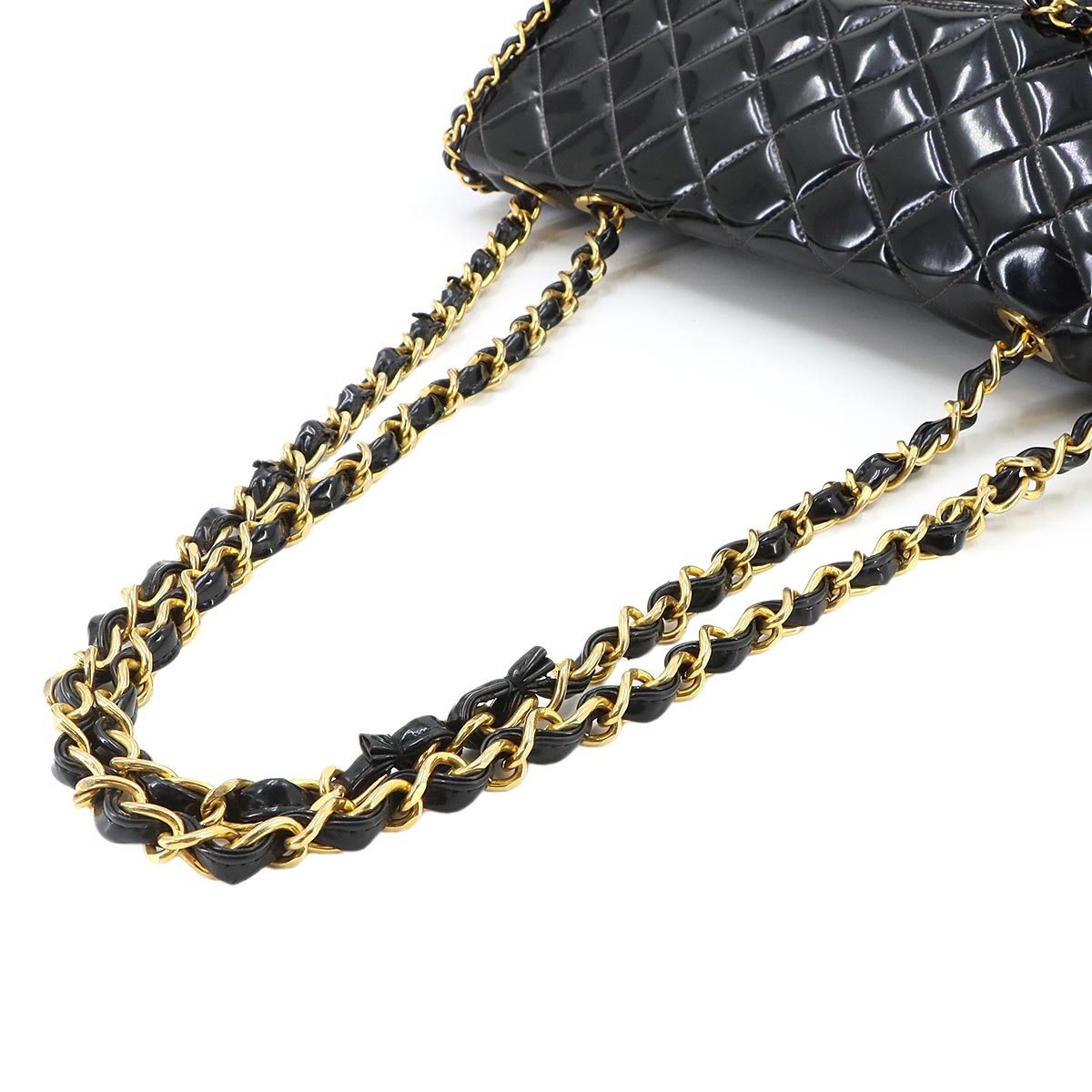 Matelasse 34 Chain Shoulder Bag Enamel Black Vintage Purse
