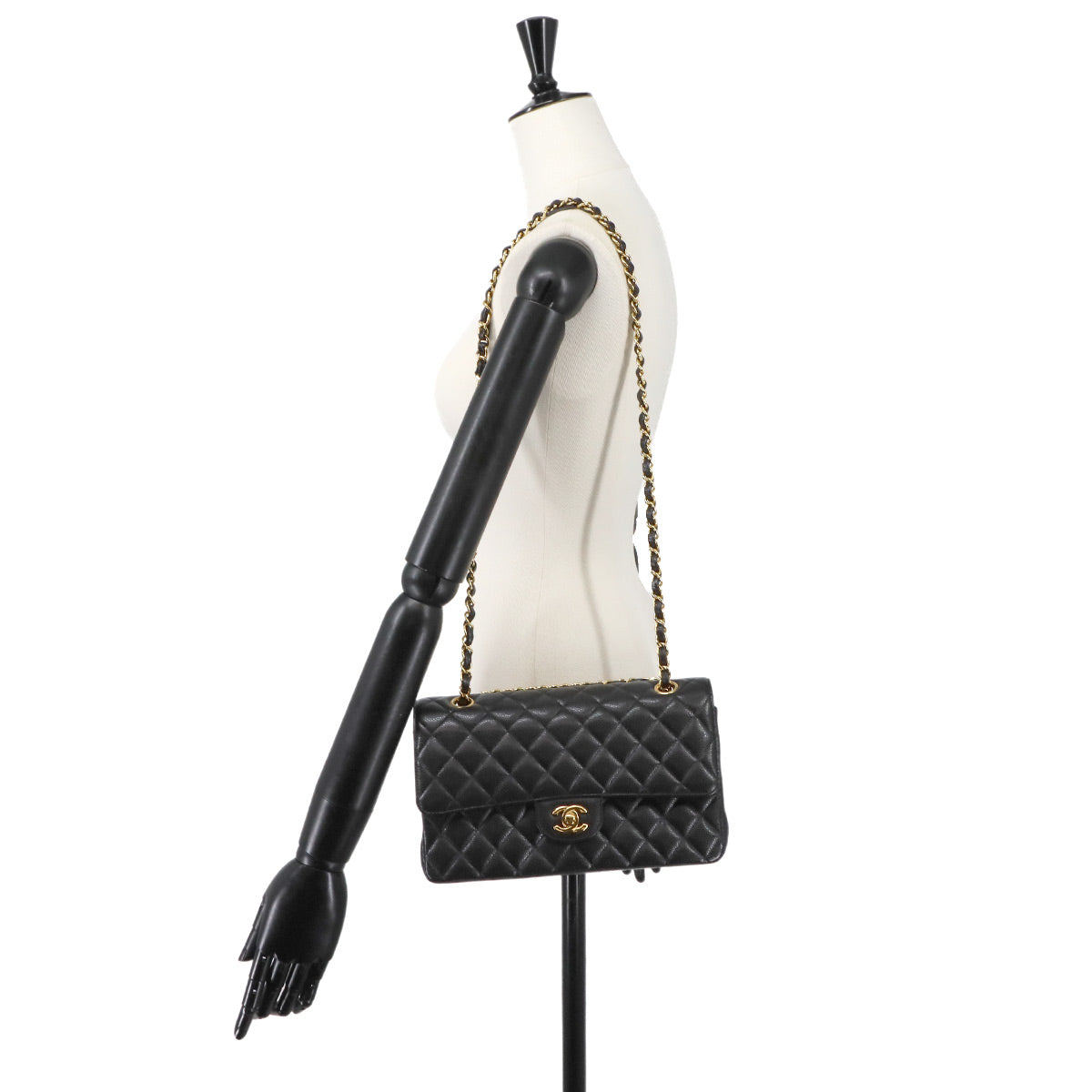 Matelasse 25 Chain Shoulder Bag Leather Black A01112