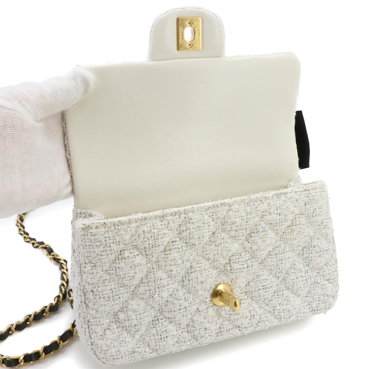 Matelasse Chain Shoulder Bag Tweed Black White