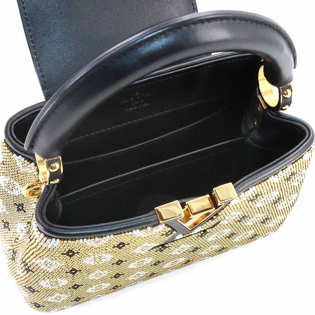 Capucines MINI Hand Shoulder Bag Leather Black M21494