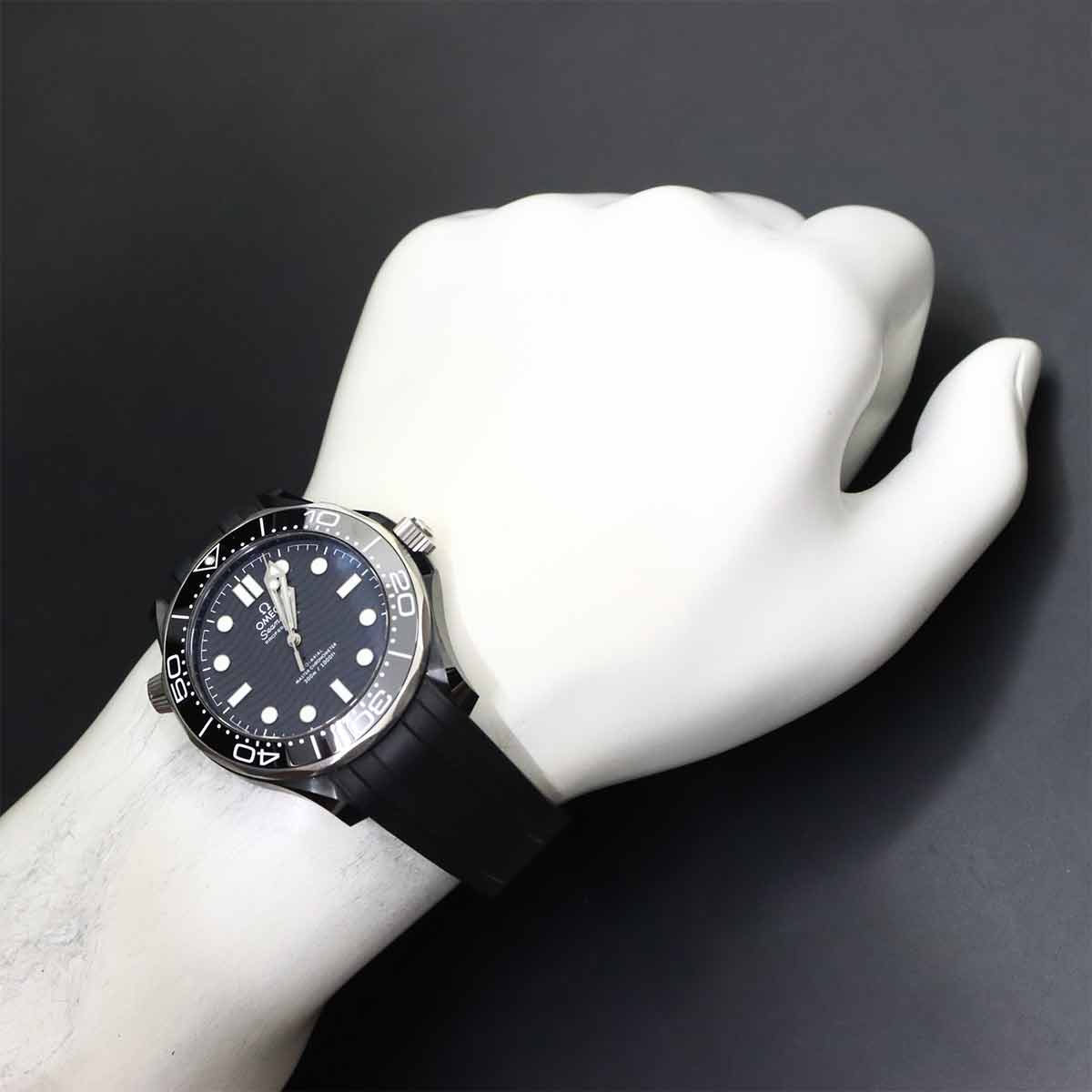 Seamaster Diver Co-Axial 210 92 44 20 01 001 Automatic