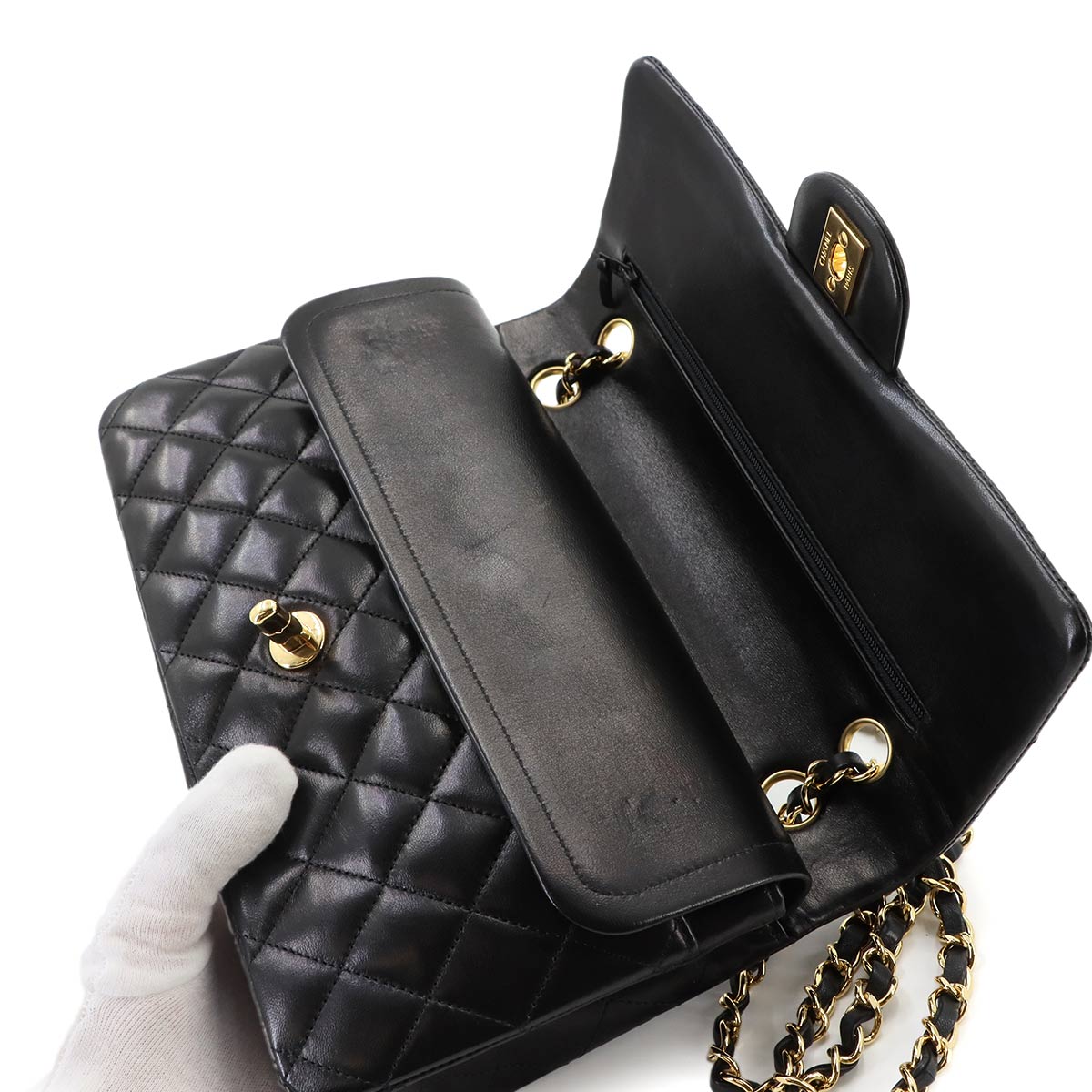 Matelasse 25 Chain Shoulder Bag Leather Black A01112